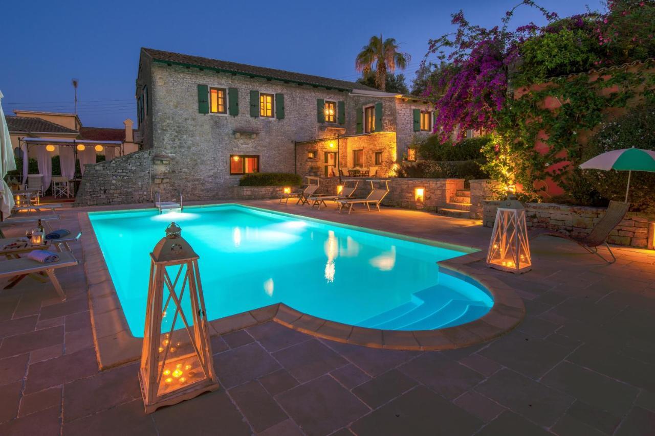 Kiparissi Villa Kourtaiika Bagian luar foto